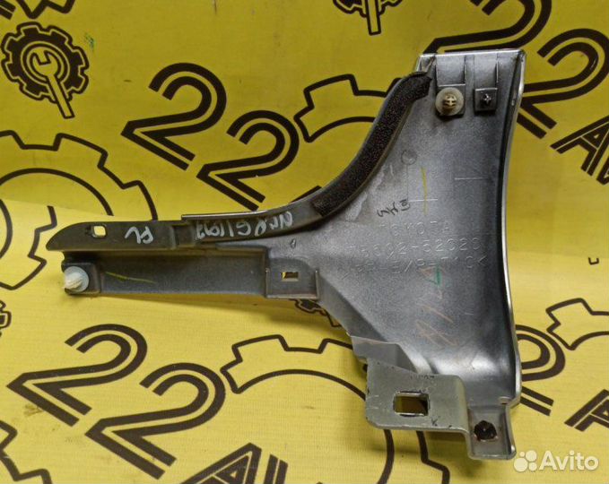 Накладка на крыло передняя левая Toyota Ist NCP61