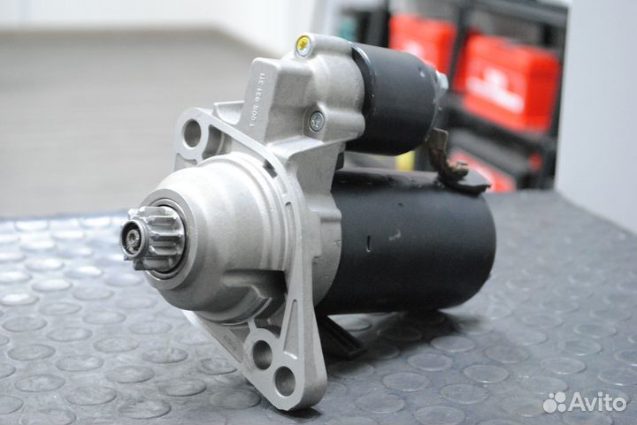 Стартер Volkswagen Transporter T5 1.9 TDi