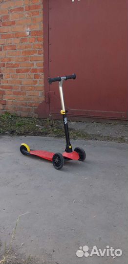 Самокат детский трехколесный бу