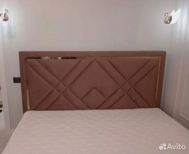 Дизайнерская кровать