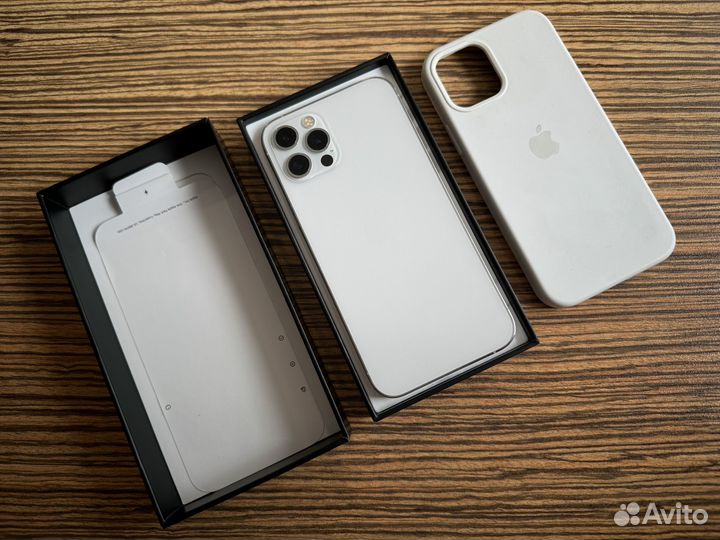 iPhone 12 Pro, 256 ГБ