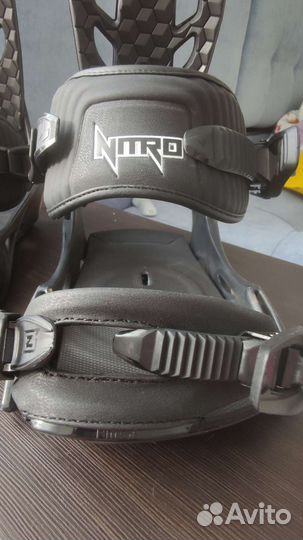 Крепления для сноуборда Nitro