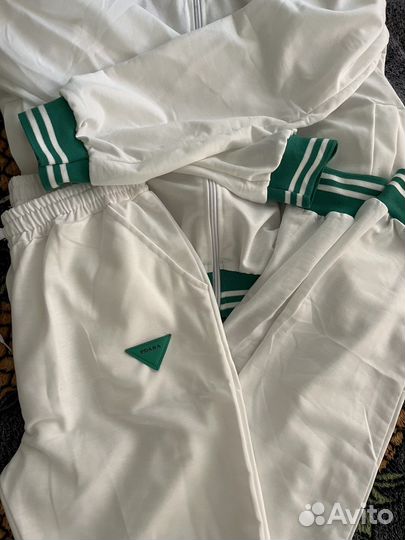 Костюм спортивный 46