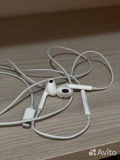 Наушники apple earpods lightning