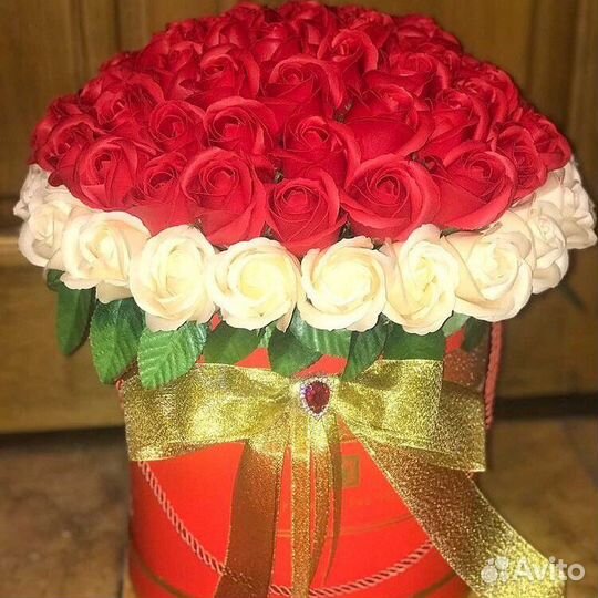 Подарочные цветочные композции из парф-го мыла