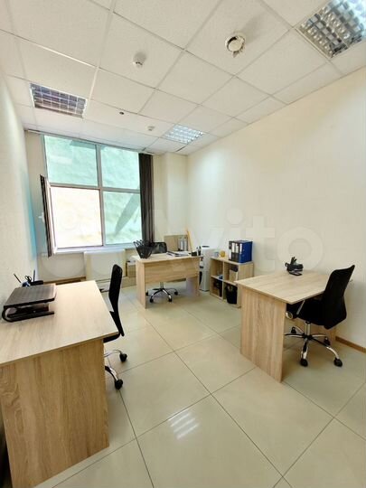 Офис в бизнес центре, 14 м²