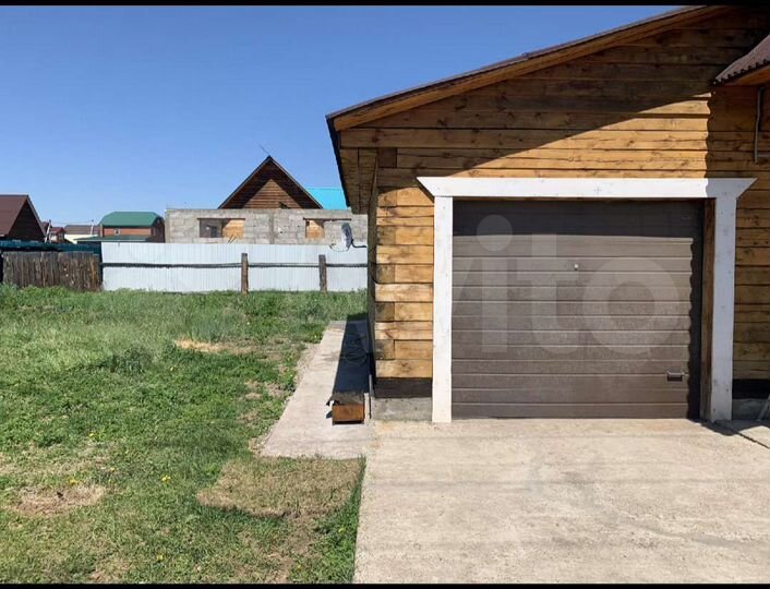 Дом 181 м² на участке 5 сот.