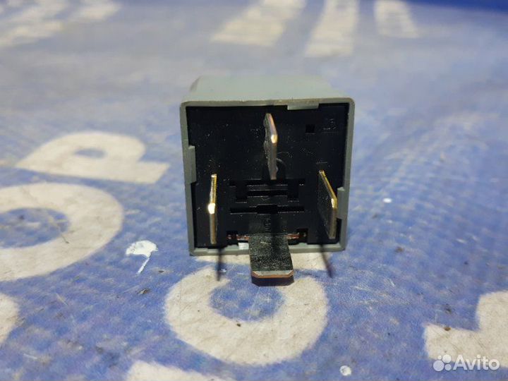 Реле Chevrolet Cruze седан F16D3 2011