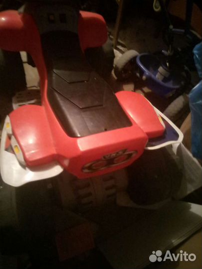 Детский квадроцикл на аккумуляторе