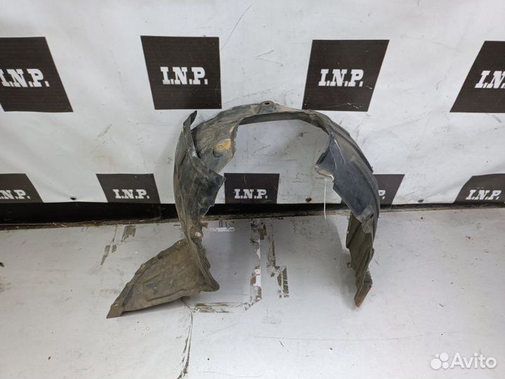 Подкрылок передний правый Мазда 3 Bk 2003-2009