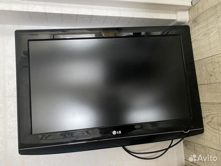 Продам телевизор LG