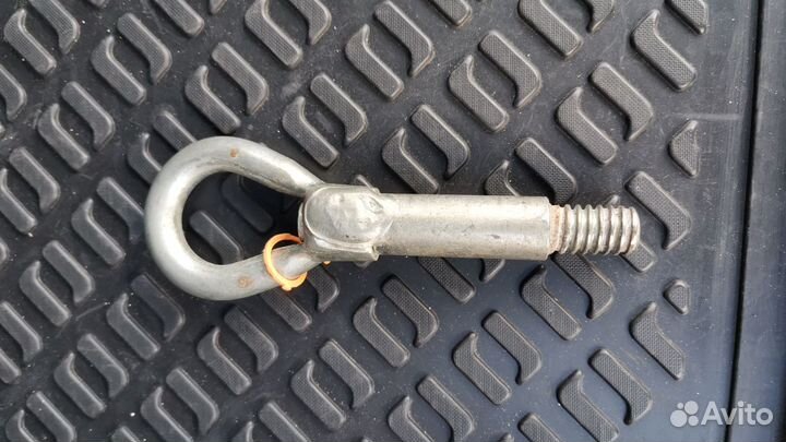 Буксировочная петля