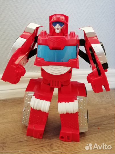 Большой робот трансформер 3+