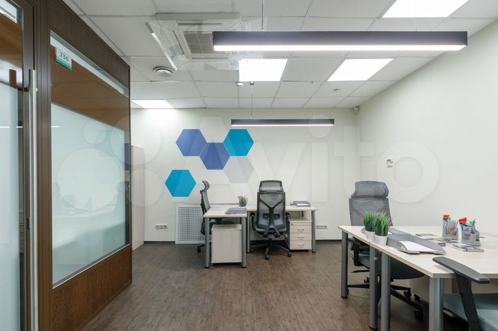 Здание, 3360 м²