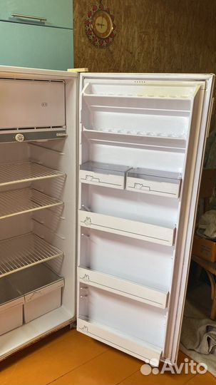 Холодильник бирюса