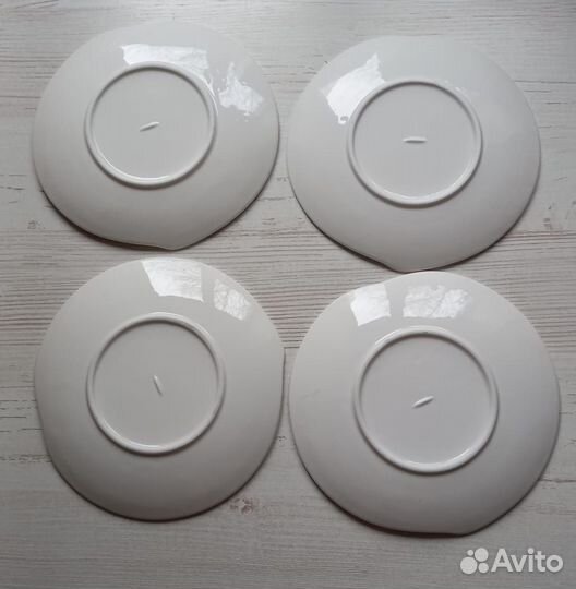 Набор из 4-х тарелок. Керамика. Сделано в Китае