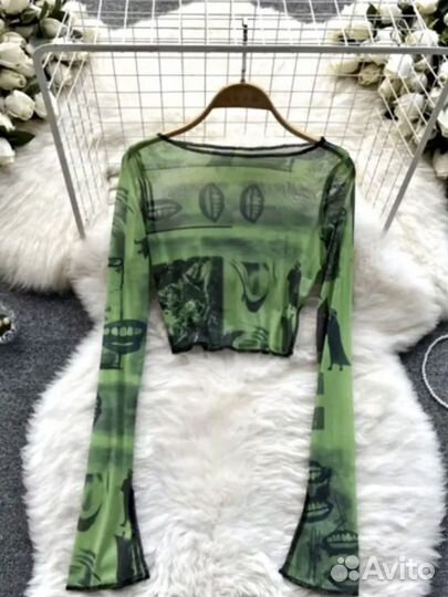 Укороченный топ