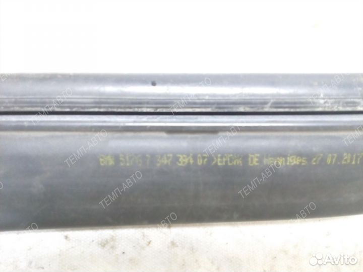 Уплотнитель резинка капота BMW 5 series G30 G31