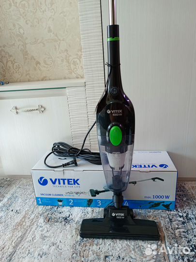 Вертикальный пылесос Vitek,новый