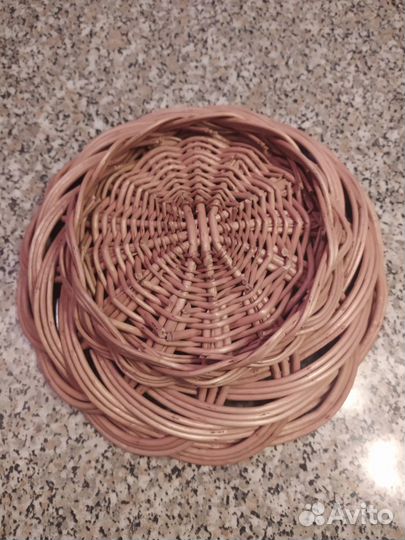 Блюдо плетеное. Ручная работа. Новое