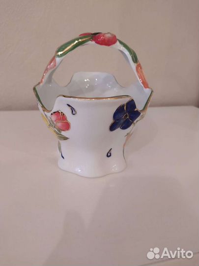 Фарфоровая конфетница. Япония