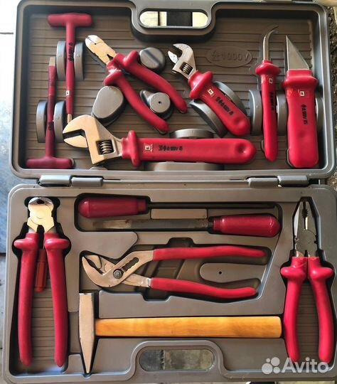 Набор слесарного диэлектрического инструмента