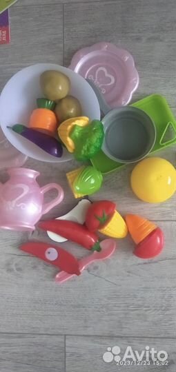 Развивающие игры для малышей, овощи на липучках