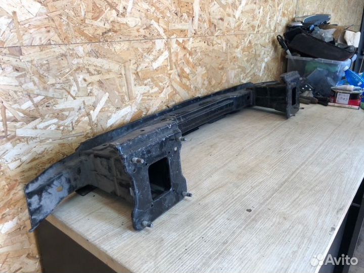 Усилитель бампера задний Mercedes-Benz Gl-Class