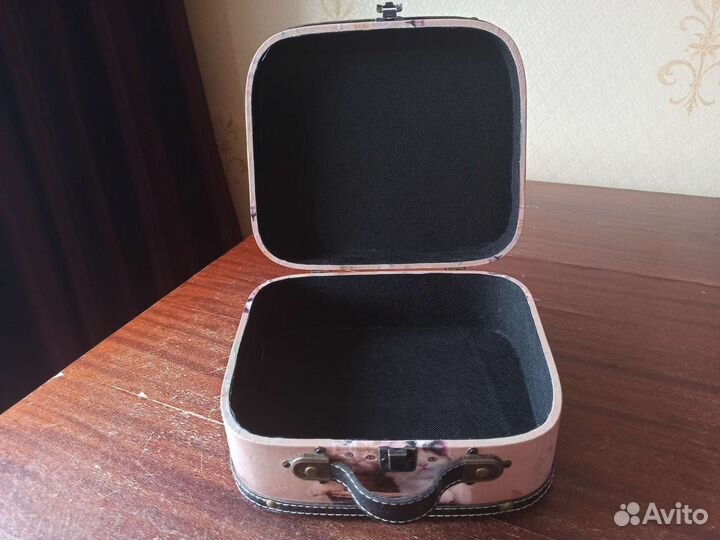 Шкатулка для украшений