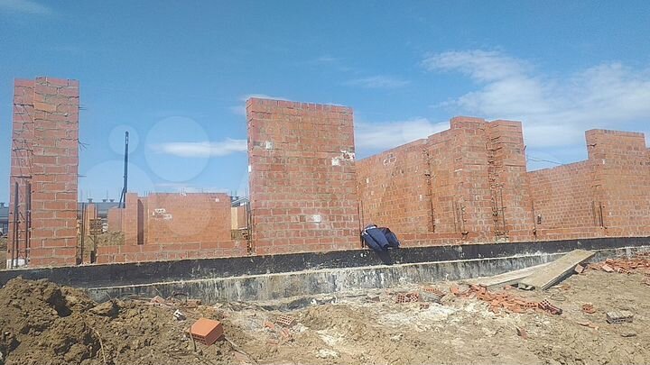 3-к. квартира, 74 м², 1/2 эт.