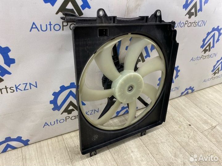 Вентилятор охлаждения двигателя правый Honda Cr-V