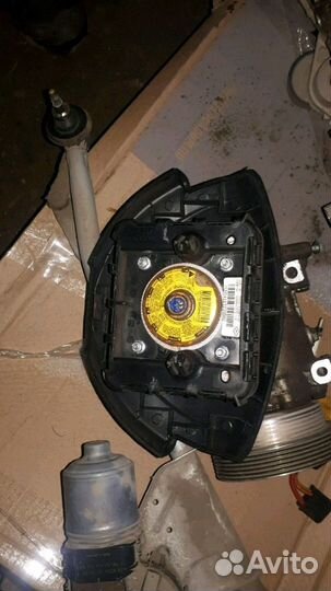 Подушка в руль рено Логан 2011г