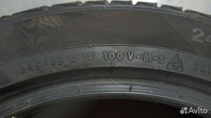 Continental ContiWinterContact TS 830 P 245/45 R18