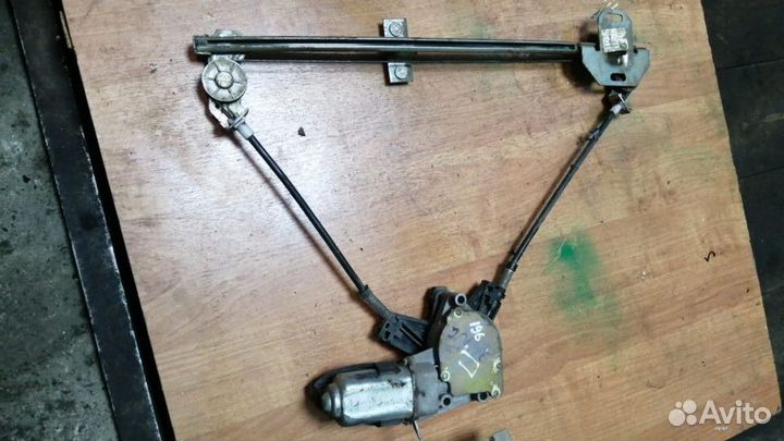 Электростеклоподъемник передний правый Ваз 2110