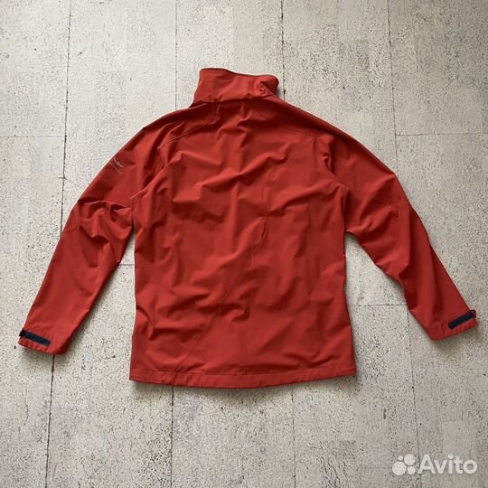 Куртка kaikkialla