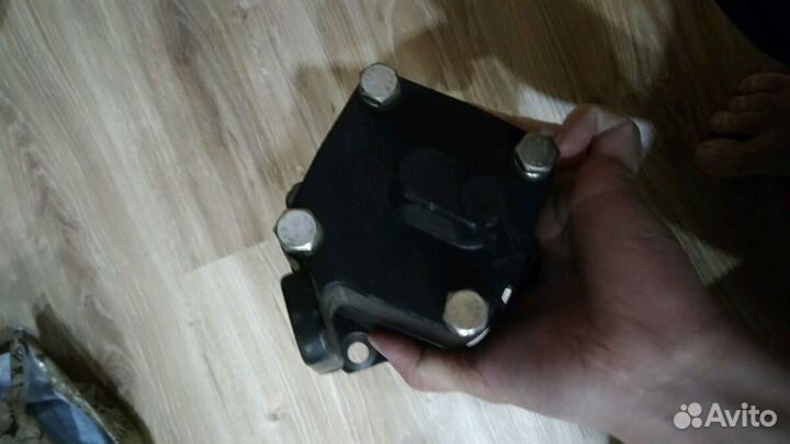 Цилиндр пневматический включения делителя A-C09016