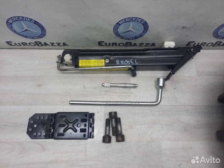 Дорожный набор Mercedes X164