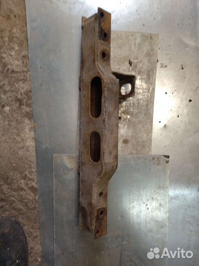 Ssangyong kyron балка коробки передач