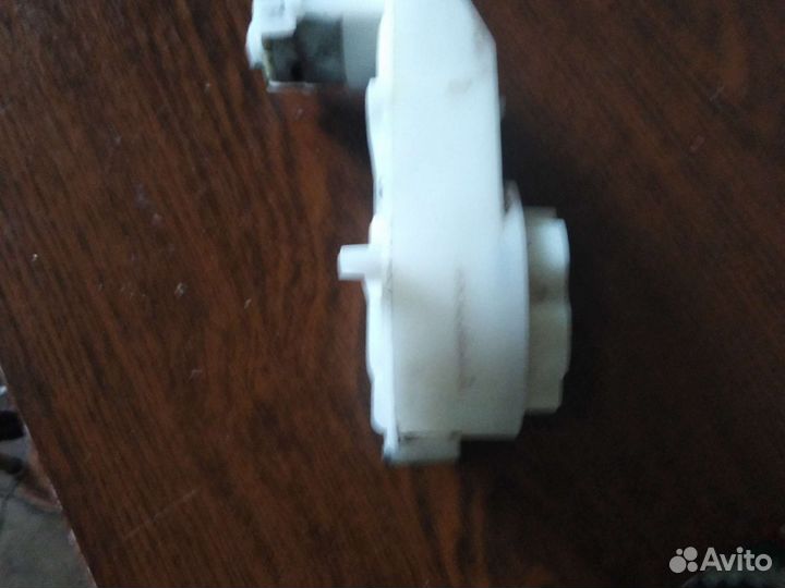 Мотор редуктор от детского электро скутера