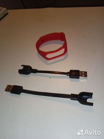 Ремешок и шнурки для треккера