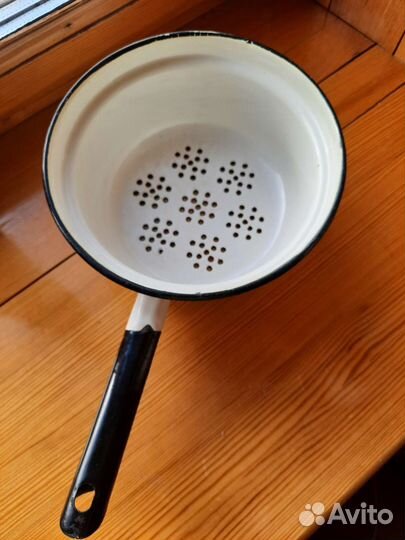 Эмаль ссср:бидоны тазики тарелки дуршлаг