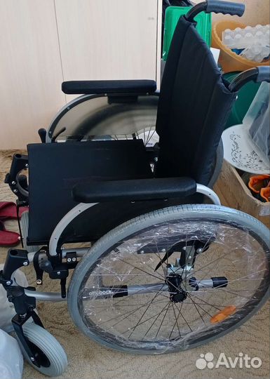 Кресло коляска для инвалидов