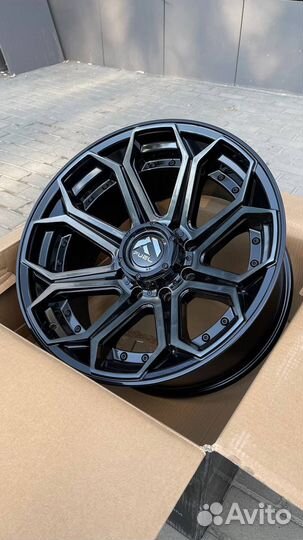 Литые диски Fuel Siege R20 8X165.1 Hummer H2