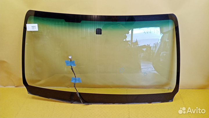 Стекло лобовое (ветровое) Hilux