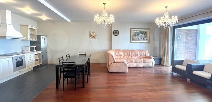 3-к. квартира, 145 м², 12/14 эт.