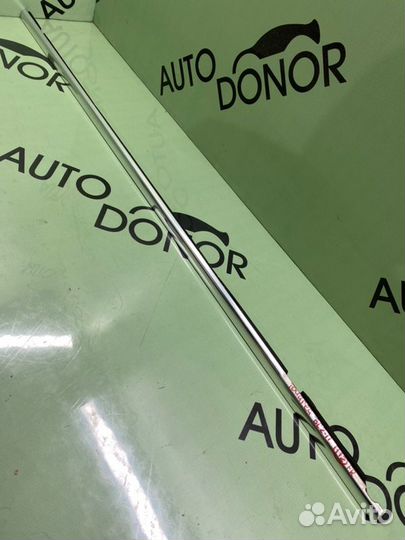 Молдинг двери хромированный передний правый