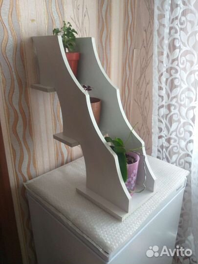 Полка для цветов