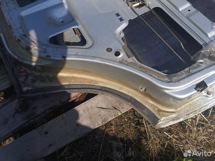 Дверь задняя правая Chevrolet Niva 21236 2004 niva