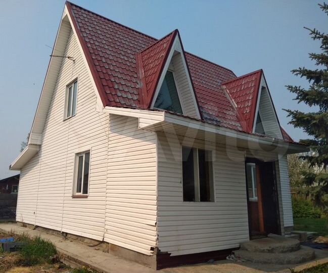 Коттедж 208 м² на участке 15 сот.