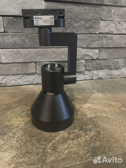 Светильник трековый Feron